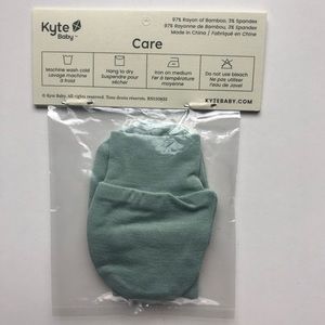 NWT Kyte Baby Scratch Mittens